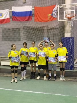 В Петровске состоялось первенство спортивной школы по волейболу