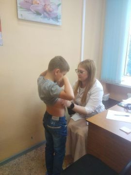 Областные врачи осмотрели маленьких пациентов в Петровске