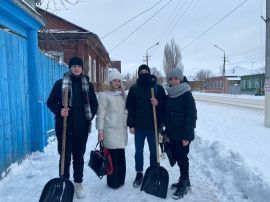 В Петровске продолжается патриотическая акция «Дом без одиночества»