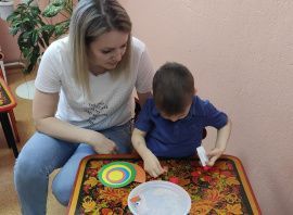 В комплексном центре соцобслуживания населения Петровского района продолжается реализация программы «Академия Успешного Родителя»